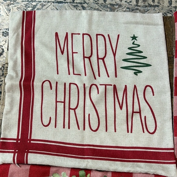 Christmas Pillow Shams Square Set of 4 Red, natural, green - Picture 2 of 7